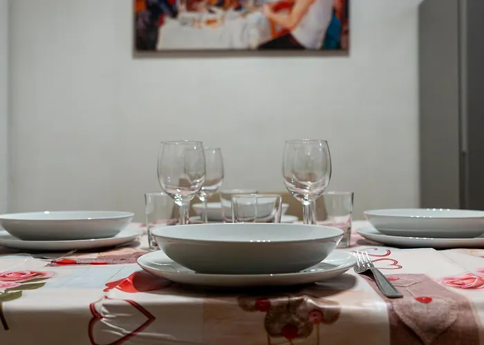 The Pink - Quiet, Comfortable, Closeby Center 热那亚