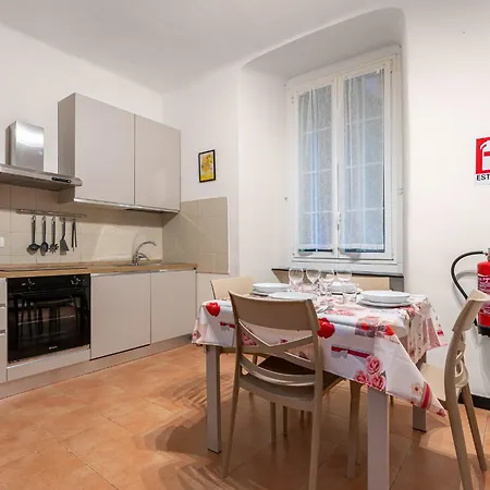Апартаменты Rosa Homes The Pink - Quiet, Comfortable, Closeby Center Генуя