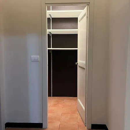 Rosa Homes The Pink - Quiet, Comfortable, Closeby Center Генуя